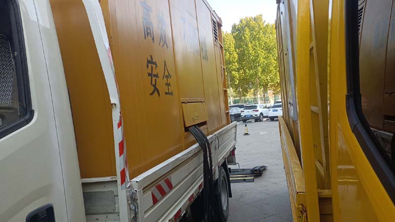 阿巴嘎如何判断柴油发电机组和UPS电源的切换时间是否符合要求？
